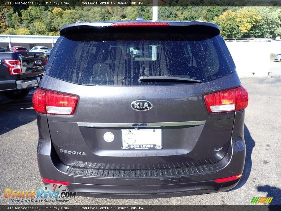 2015 Kia Sedona LX Platinum / Gray Photo #8