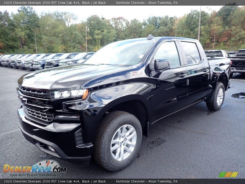 Front 3/4 View of 2020 Chevrolet Silverado 1500 RST Crew Cab 4x4 Photo #1