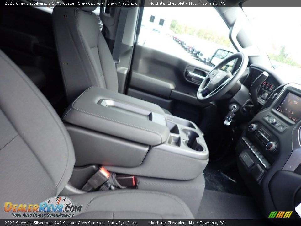 2020 Chevrolet Silverado 1500 Custom Crew Cab 4x4 Black / Jet Black Photo #10