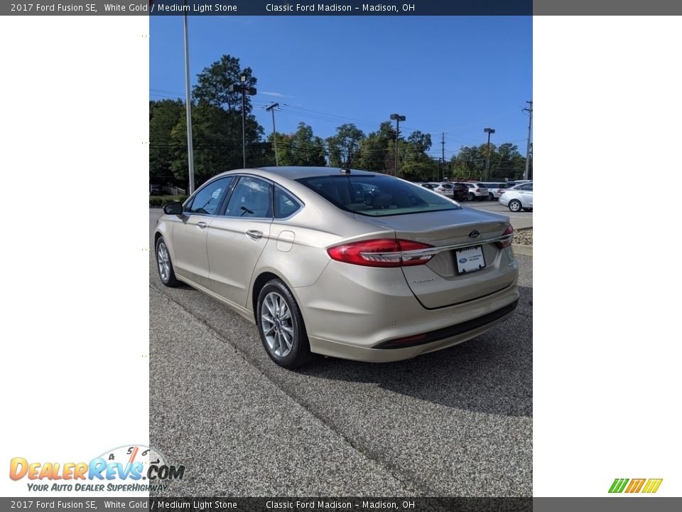 2017 Ford Fusion SE White Gold / Medium Light Stone Photo #7