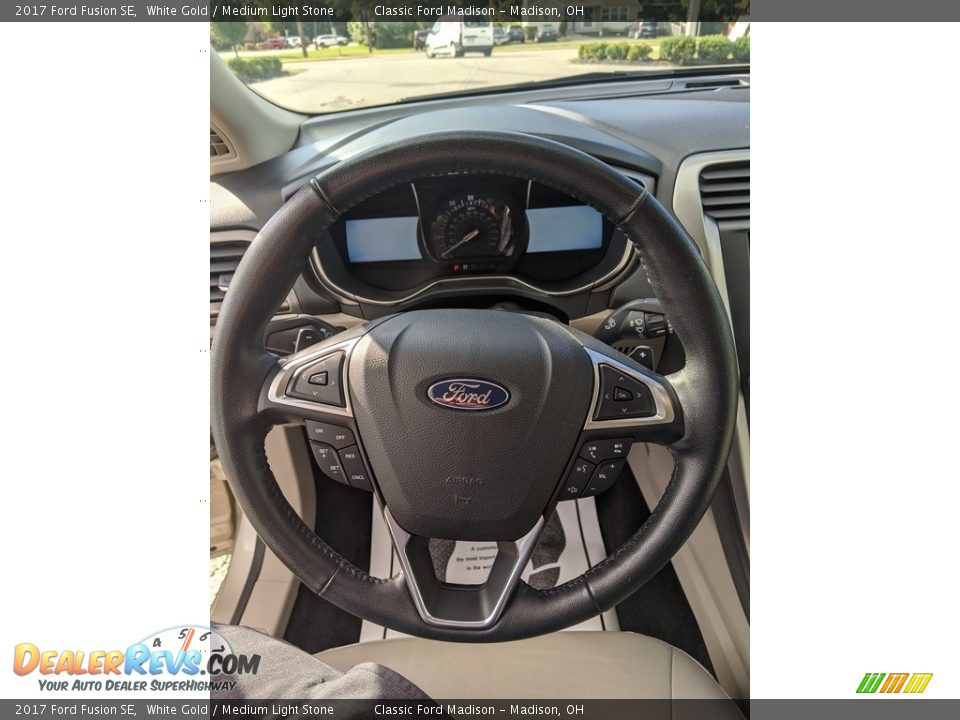 2017 Ford Fusion SE White Gold / Medium Light Stone Photo #9