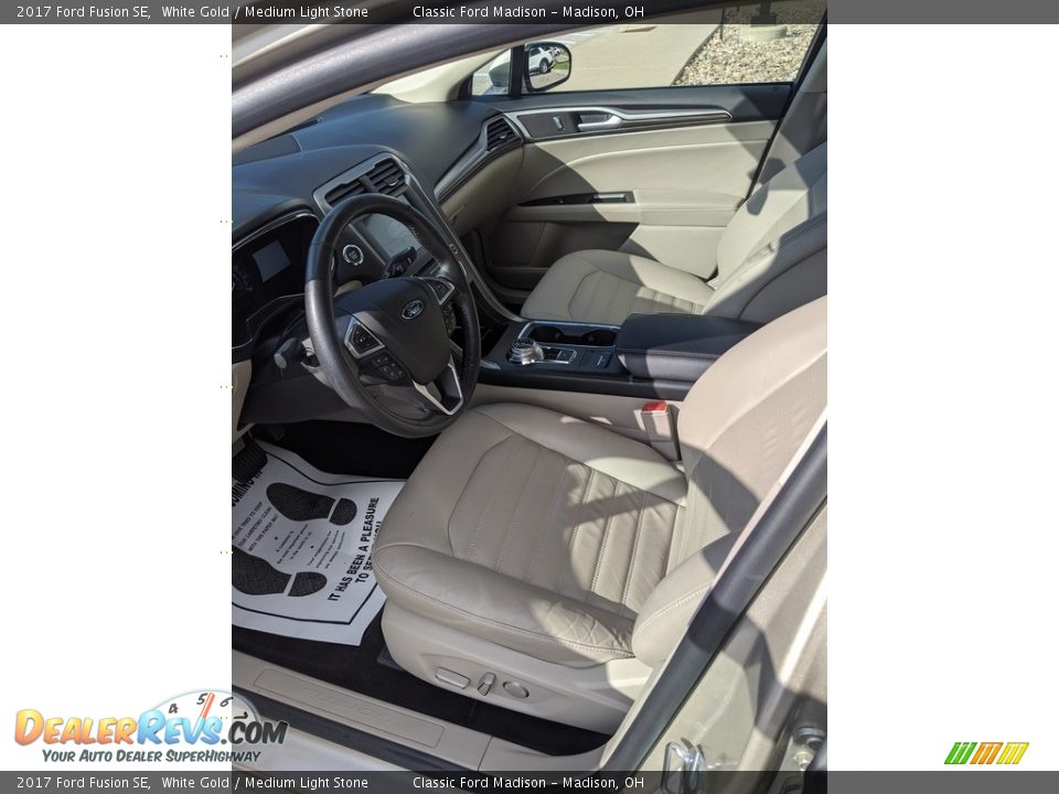 2017 Ford Fusion SE White Gold / Medium Light Stone Photo #11