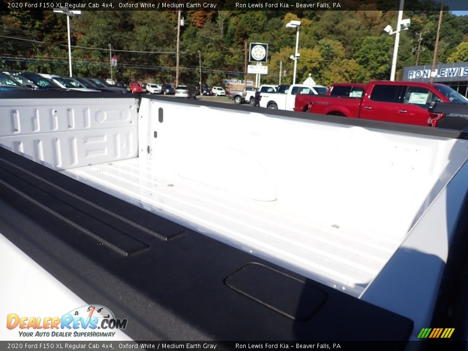 2020 Ford F150 XL Regular Cab 4x4 Oxford White / Medium Earth Gray Photo #9