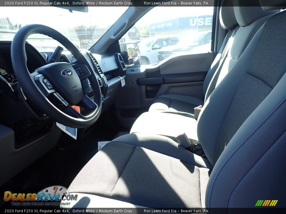 2020 Ford F150 XL Regular Cab 4x4 Oxford White / Medium Earth Gray Photo #10