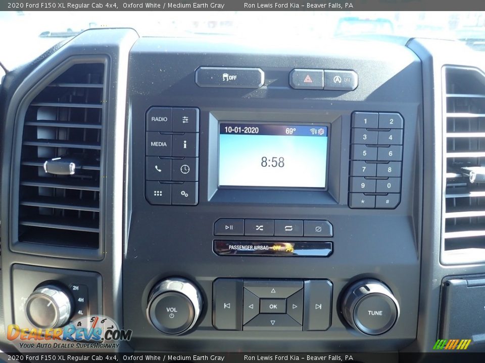 2020 Ford F150 XL Regular Cab 4x4 Oxford White / Medium Earth Gray Photo #15