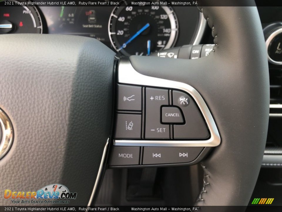 2021 Toyota Highlander Hybrid XLE AWD Steering Wheel Photo #12