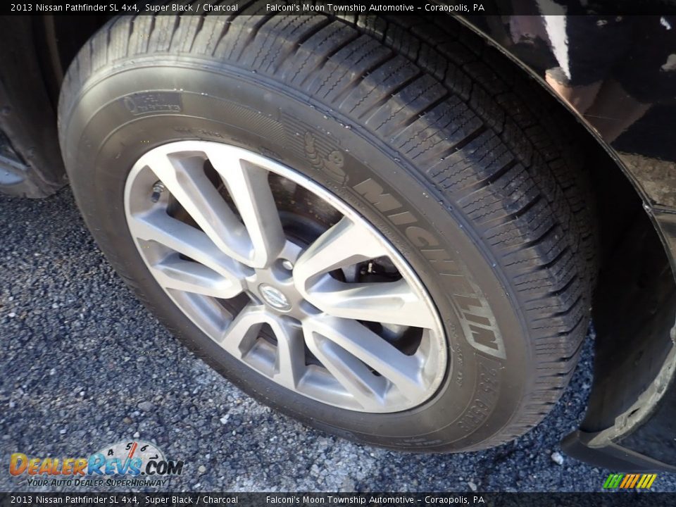 2013 Nissan Pathfinder SL 4x4 Super Black / Charcoal Photo #5