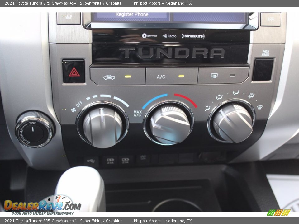2021 Toyota Tundra SR5 CrewMax 4x4 Super White / Graphite Photo #17