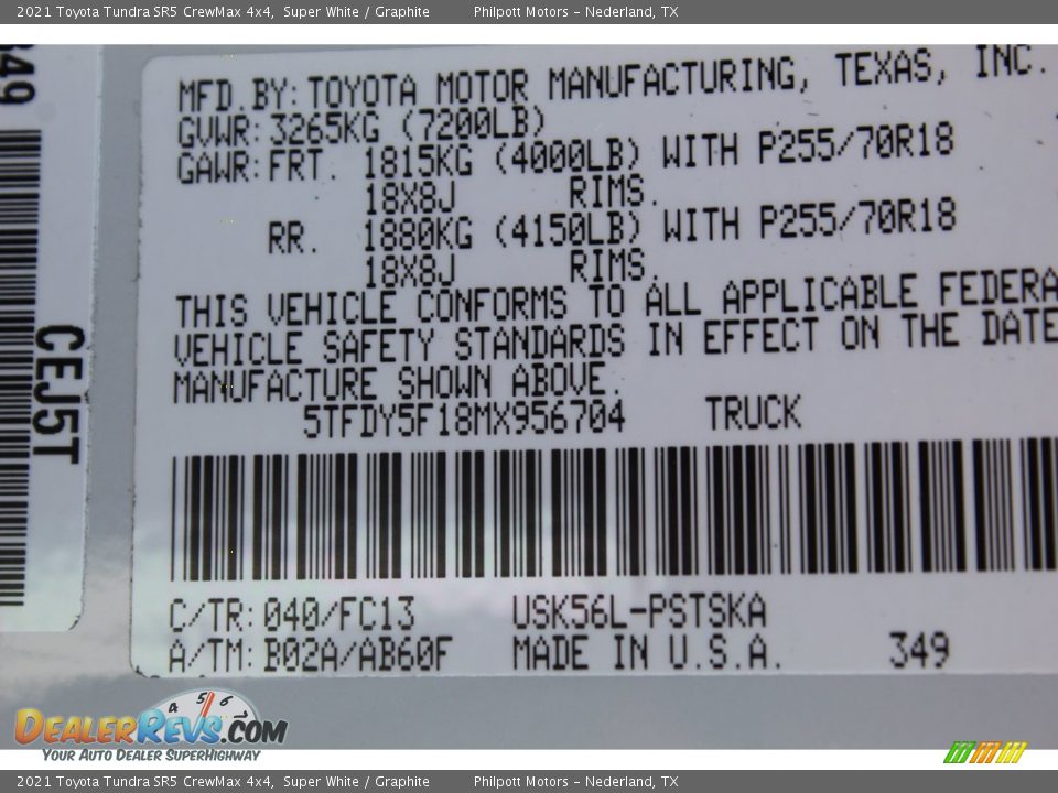 2021 Toyota Tundra SR5 CrewMax 4x4 Super White / Graphite Photo #24