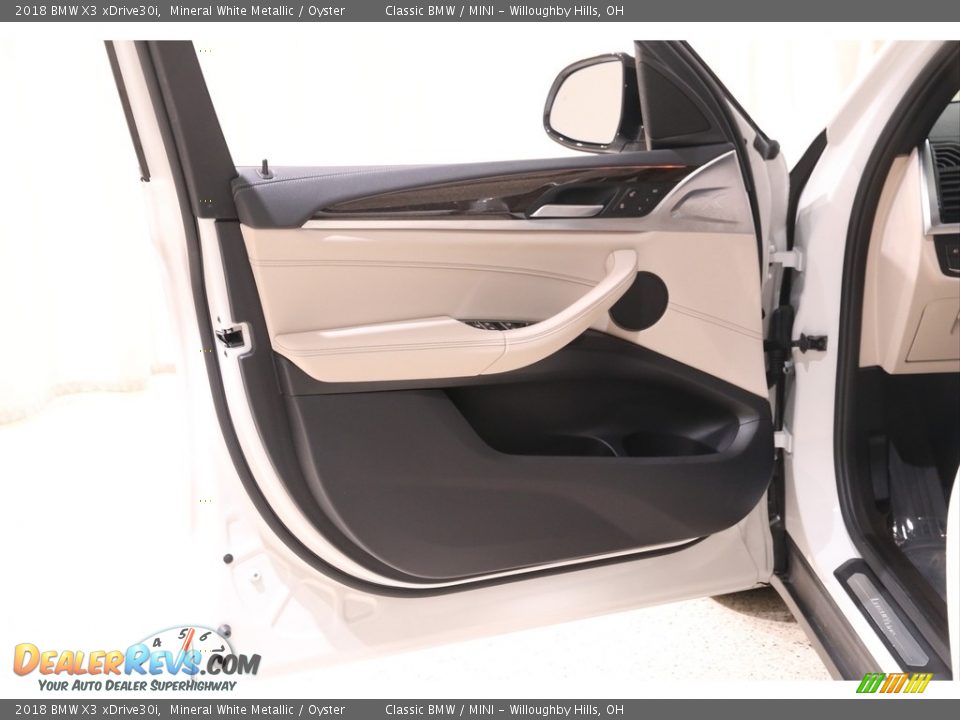 2018 BMW X3 xDrive30i Mineral White Metallic / Oyster Photo #4