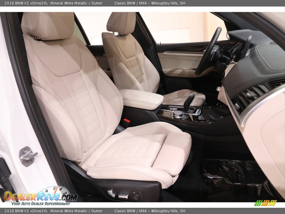 2018 BMW X3 xDrive30i Mineral White Metallic / Oyster Photo #17