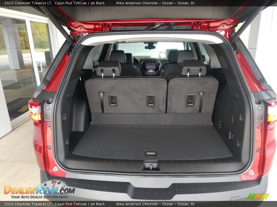 2020 Chevrolet Traverse LT Trunk Photo #6