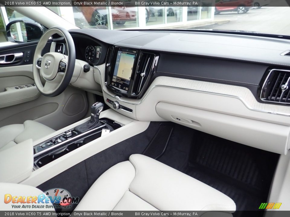 Front Seat of 2018 Volvo XC60 T5 AWD Inscription Photo #12