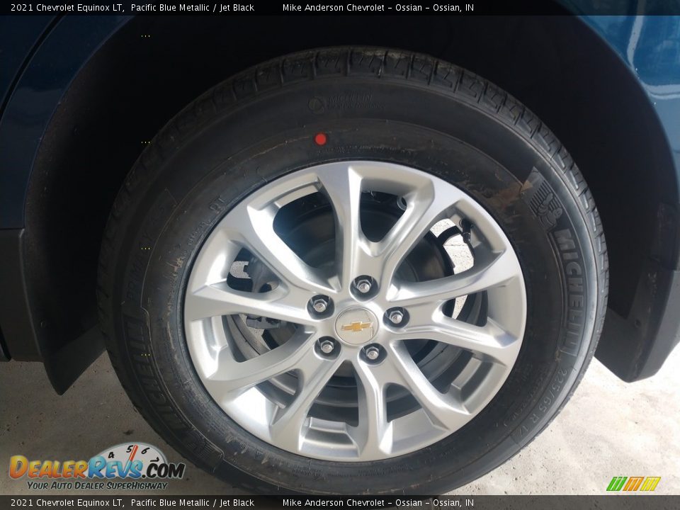 2021 Chevrolet Equinox LT Wheel Photo #15