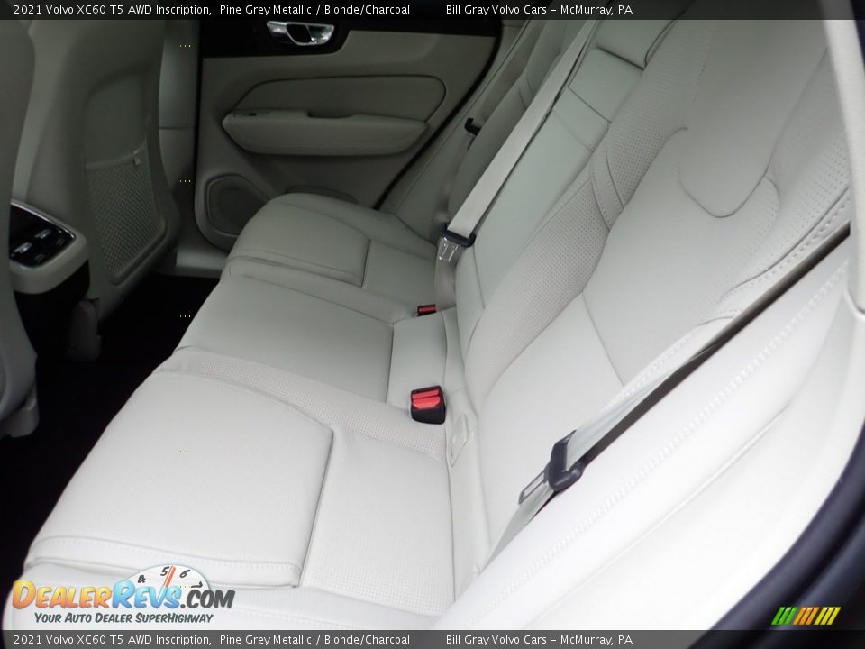 Rear Seat of 2021 Volvo XC60 T5 AWD Inscription Photo #8