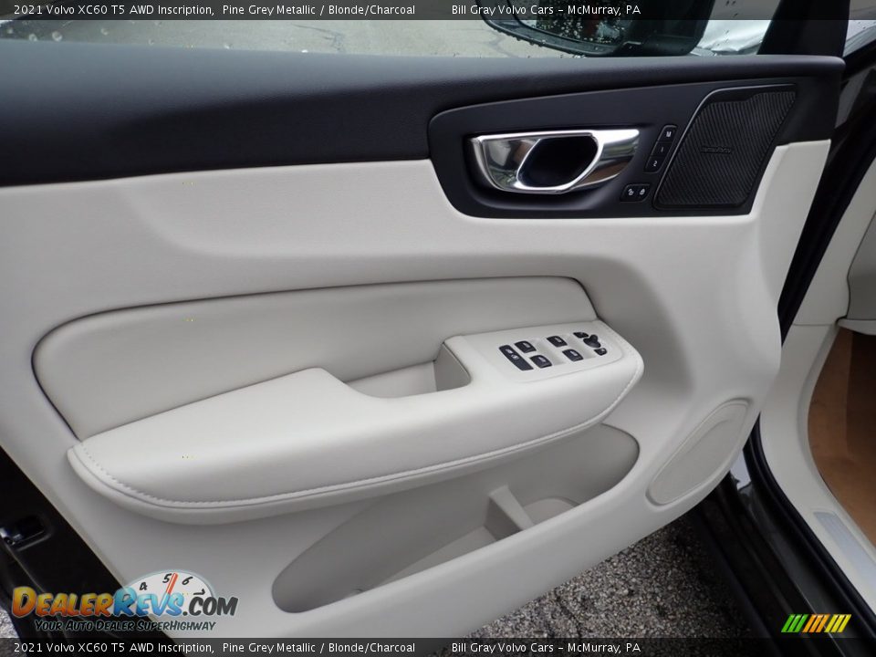 Door Panel of 2021 Volvo XC60 T5 AWD Inscription Photo #10