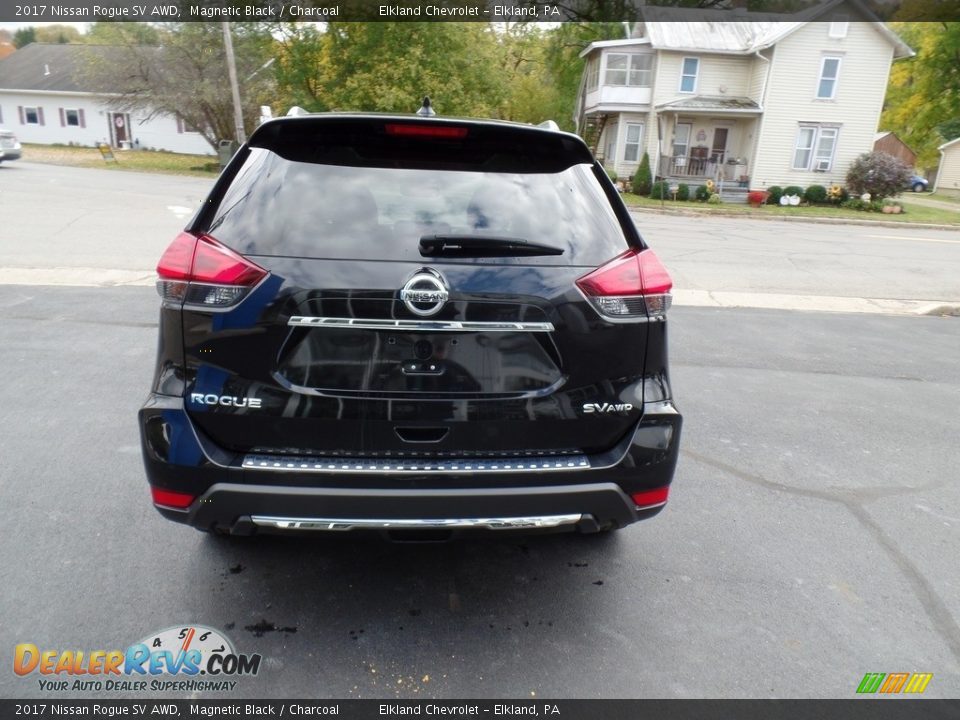 2017 Nissan Rogue SV AWD Magnetic Black / Charcoal Photo #9