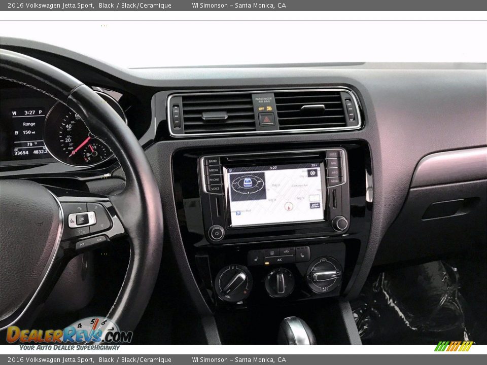 Controls of 2016 Volkswagen Jetta Sport Photo #5