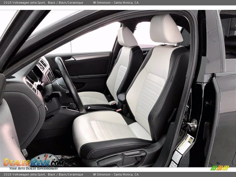 Front Seat of 2016 Volkswagen Jetta Sport Photo #14