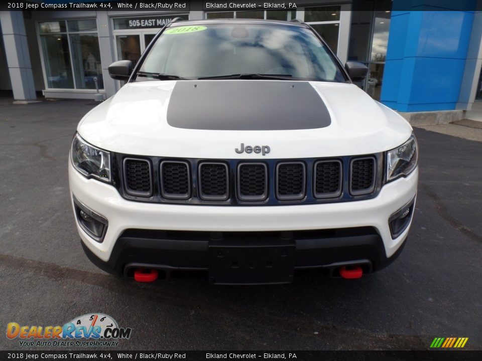 2018 Jeep Compass Trailhawk 4x4 White / Black/Ruby Red Photo #4