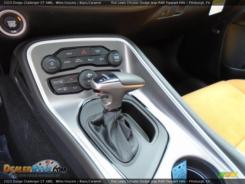 2020 Dodge Challenger GT AWD Shifter Photo #18