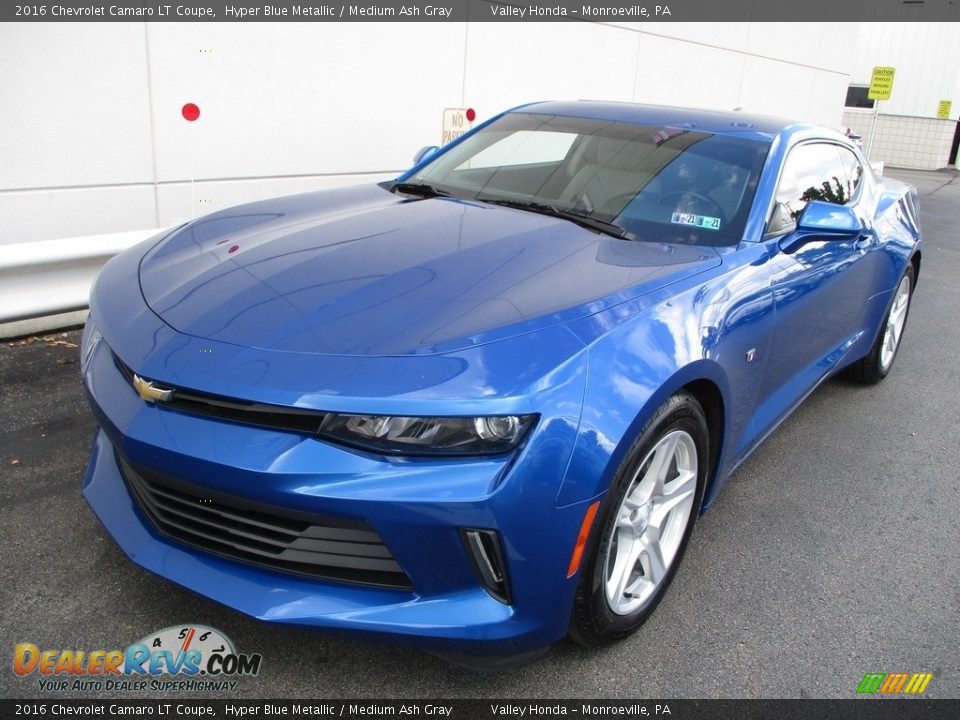 2016 Chevrolet Camaro LT Coupe Hyper Blue Metallic / Medium Ash Gray Photo #9