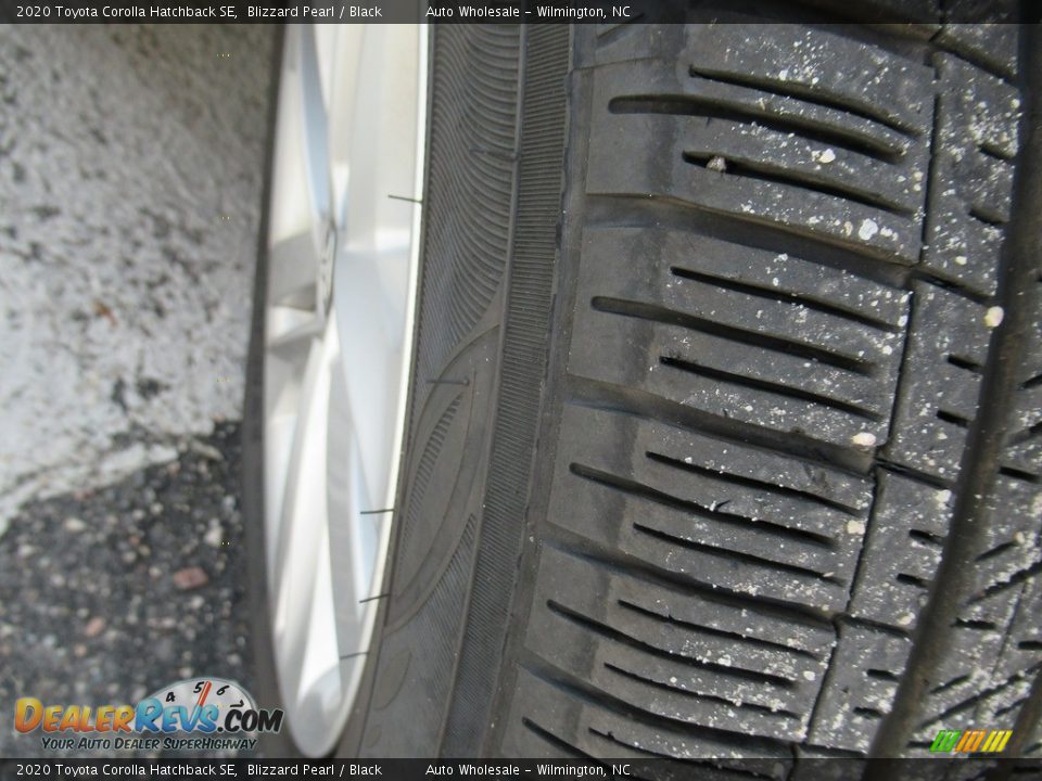 2020 Toyota Corolla Hatchback SE Blizzard Pearl / Black Photo #8