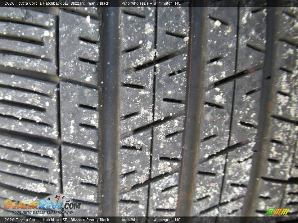 2020 Toyota Corolla Hatchback SE Blizzard Pearl / Black Photo #10