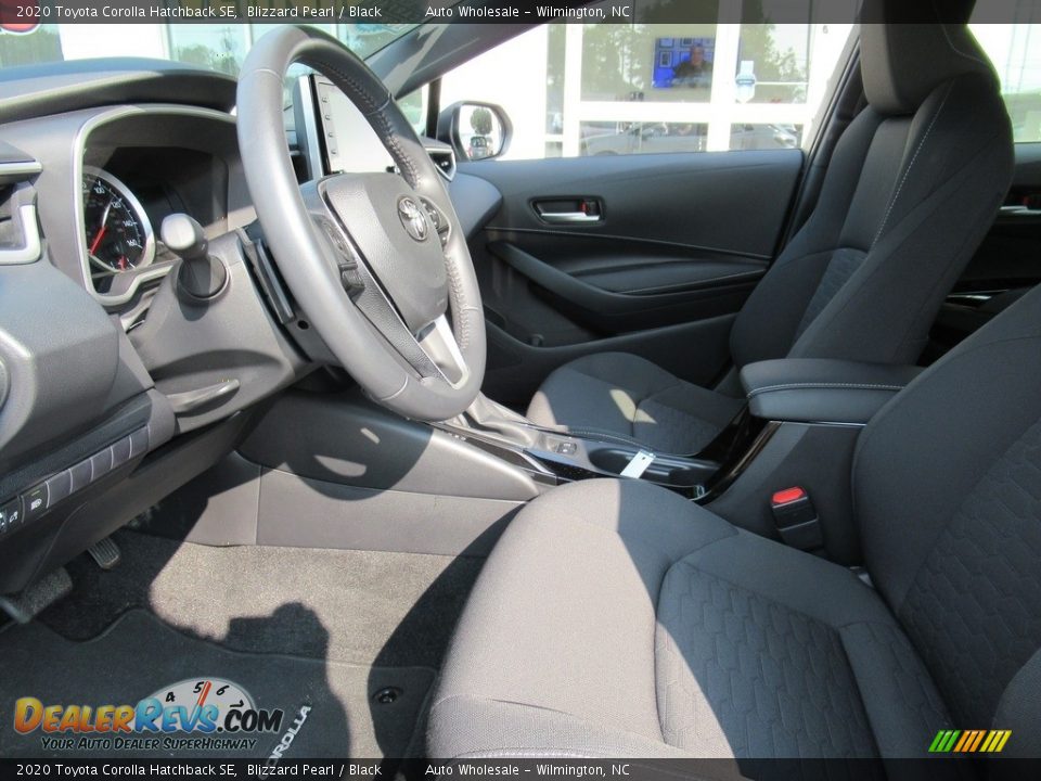 2020 Toyota Corolla Hatchback SE Blizzard Pearl / Black Photo #11