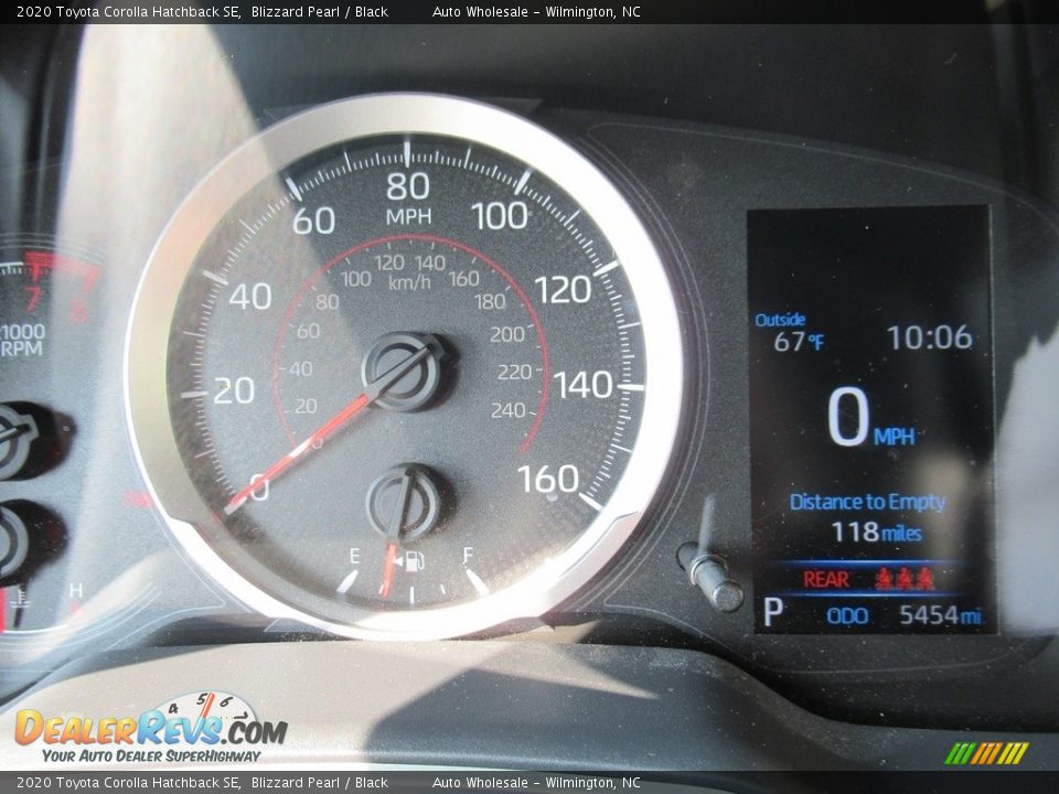 2020 Toyota Corolla Hatchback SE Blizzard Pearl / Black Photo #16
