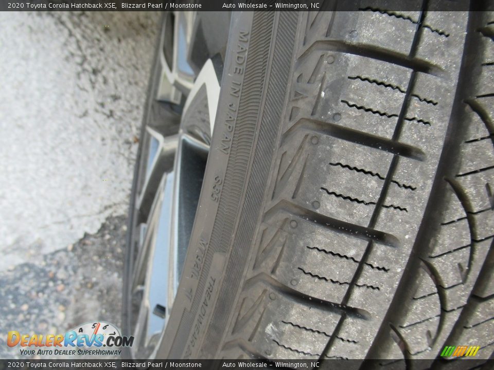 2020 Toyota Corolla Hatchback XSE Blizzard Pearl / Moonstone Photo #8