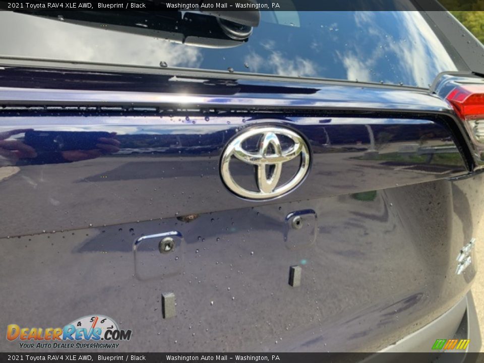 2021 Toyota RAV4 XLE AWD Blueprint / Black Photo #30