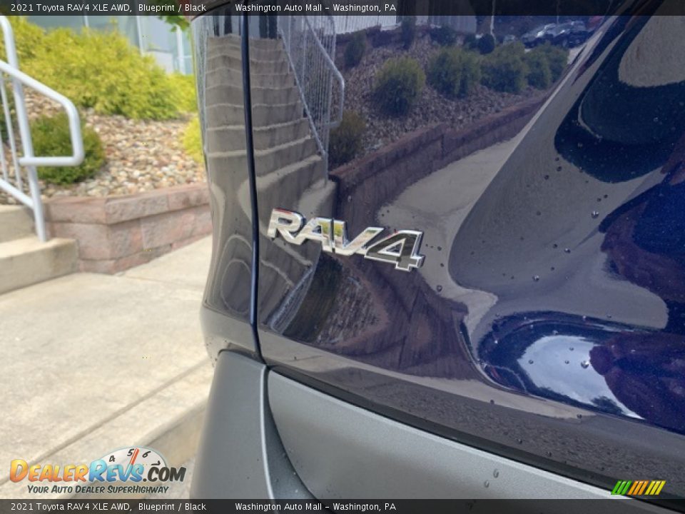 2021 Toyota RAV4 XLE AWD Blueprint / Black Photo #31