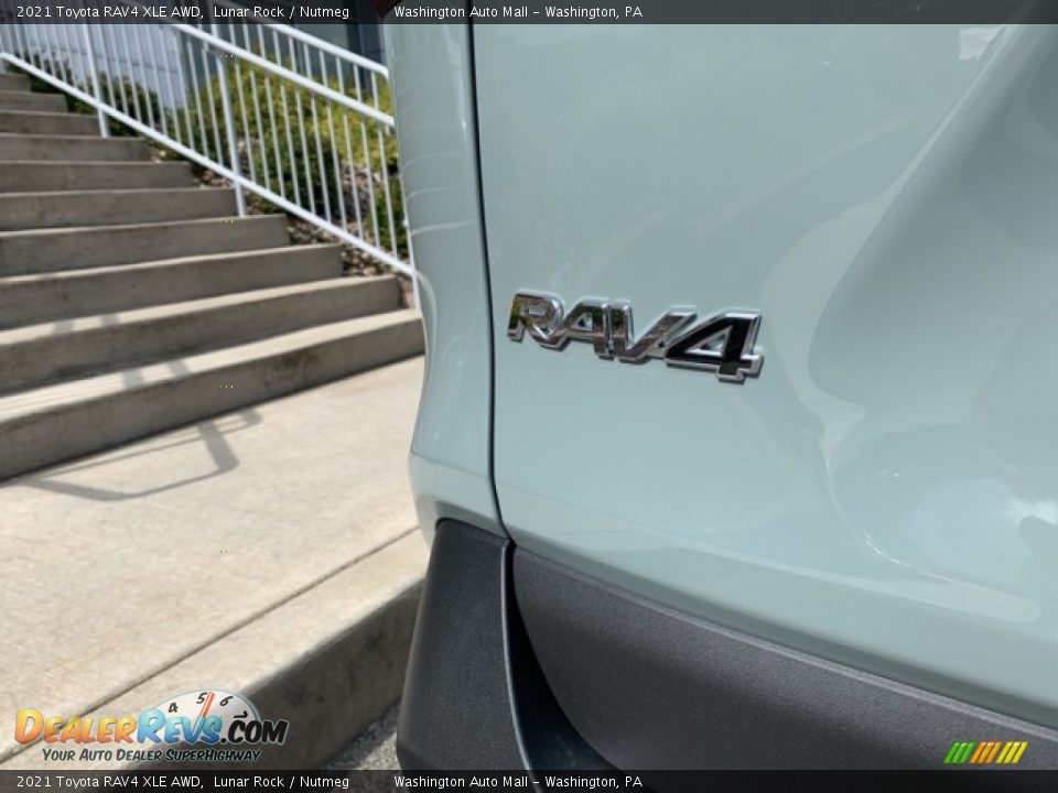 2021 Toyota RAV4 XLE AWD Lunar Rock / Nutmeg Photo #31