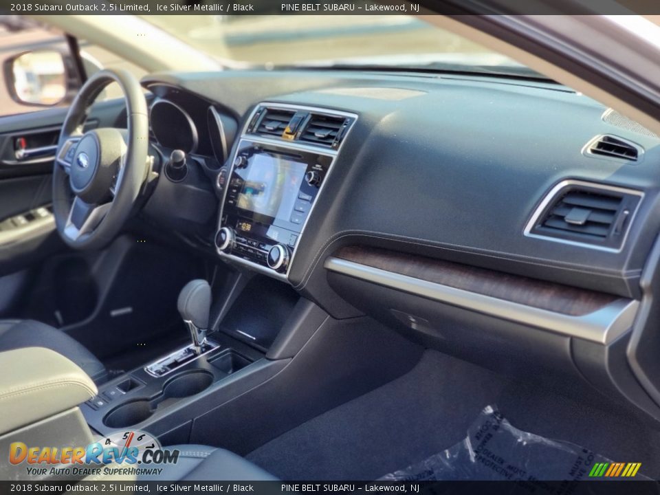 2018 Subaru Outback 2.5i Limited Ice Silver Metallic / Black Photo #24