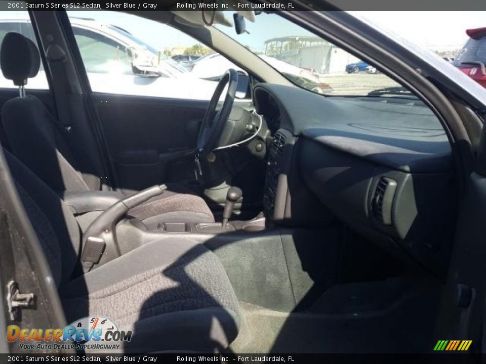 2001 Saturn S Series SL2 Sedan Silver Blue / Gray Photo #3