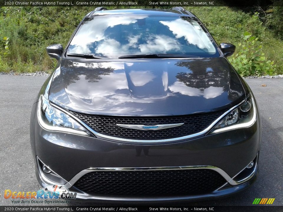 2020 Chrysler Pacifica Hybrid Touring L Granite Crystal Metallic / Alloy/Black Photo #3