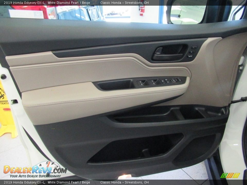 2019 Honda Odyssey EX-L White Diamond Pearl / Beige Photo #26