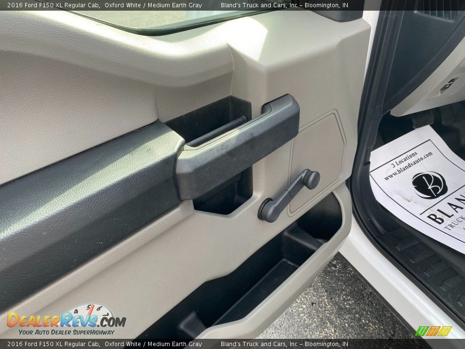2016 Ford F150 XL Regular Cab Oxford White / Medium Earth Gray Photo #11