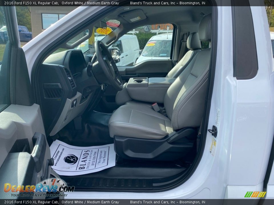 2016 Ford F150 XL Regular Cab Oxford White / Medium Earth Gray Photo #12