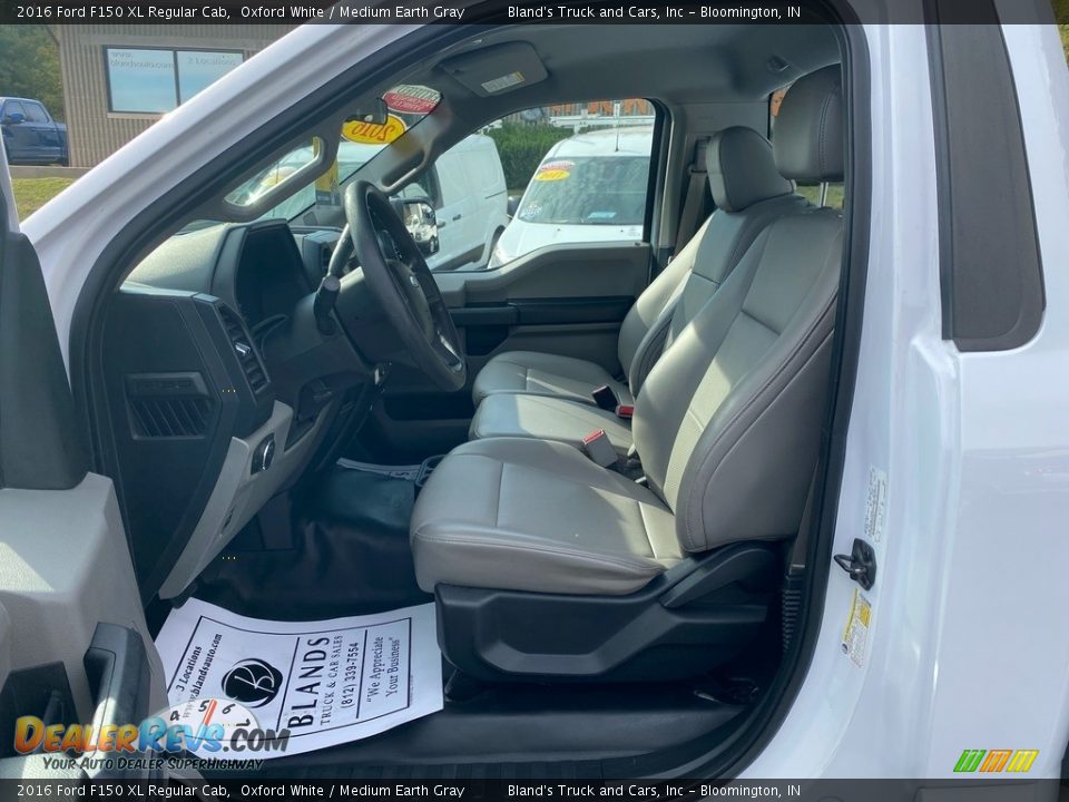 2016 Ford F150 XL Regular Cab Oxford White / Medium Earth Gray Photo #13