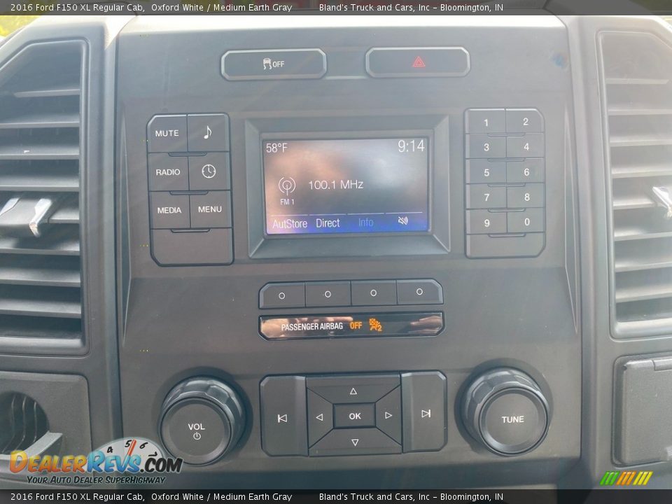 2016 Ford F150 XL Regular Cab Oxford White / Medium Earth Gray Photo #21