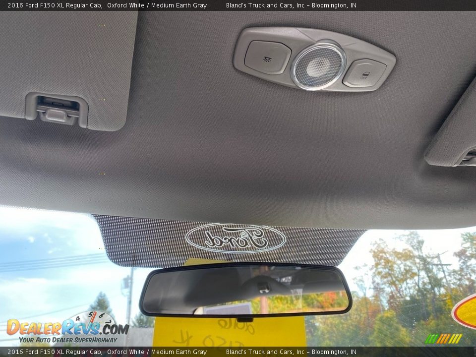 2016 Ford F150 XL Regular Cab Oxford White / Medium Earth Gray Photo #23