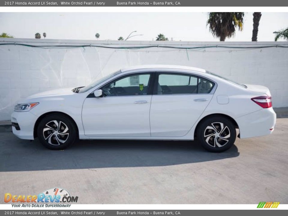 2017 Honda Accord LX Sedan White Orchid Pearl / Ivory Photo #10