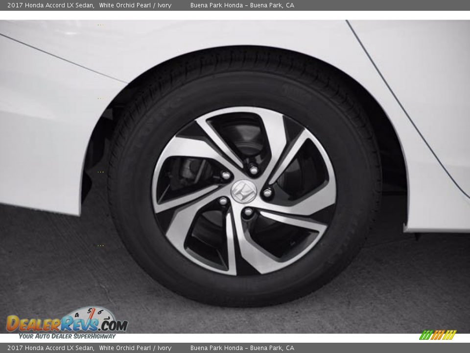 2017 Honda Accord LX Sedan White Orchid Pearl / Ivory Photo #33
