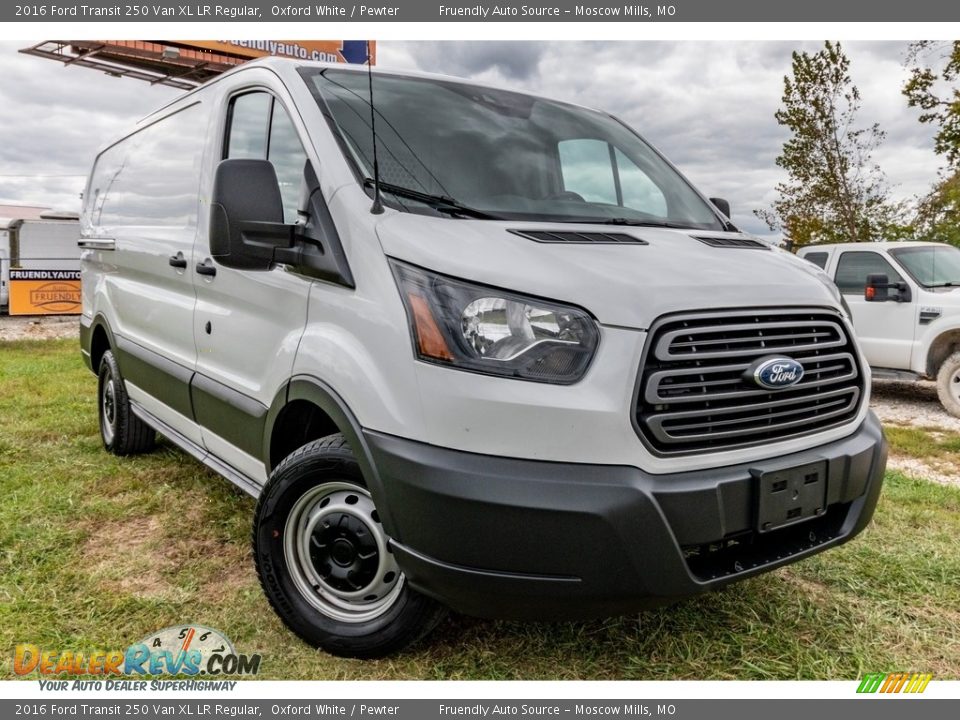 Front 3/4 View of 2016 Ford Transit 250 Van XL LR Regular Photo #1