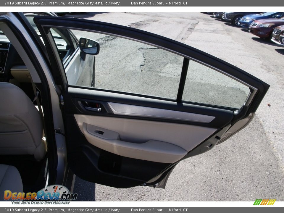 2019 Subaru Legacy 2.5i Premium Magnetite Gray Metallic / Ivory Photo #14