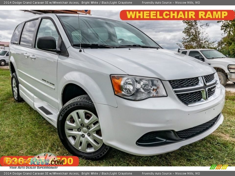 2014 Dodge Grand Caravan SE w/Wheelchair Access Bright White / Black/Light Graystone Photo #1