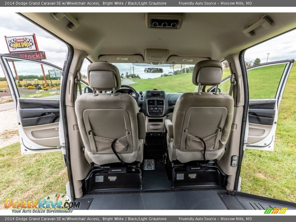 2014 Dodge Grand Caravan SE w/Wheelchair Access Bright White / Black/Light Graystone Photo #8