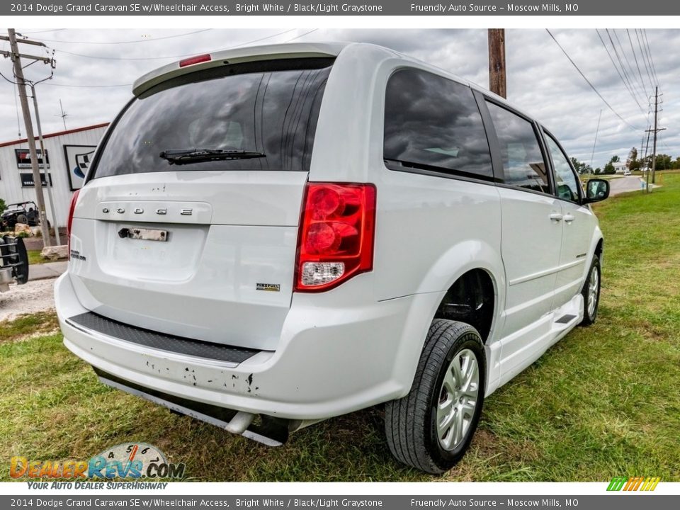 2014 Dodge Grand Caravan SE w/Wheelchair Access Bright White / Black/Light Graystone Photo #10